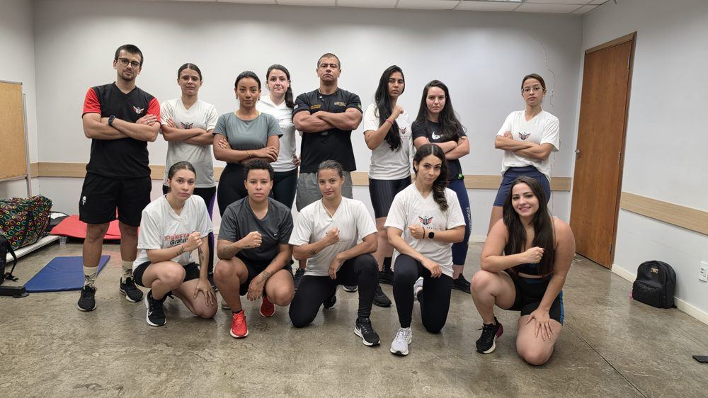 Turma do pré-TAF em sala, antes dos testes